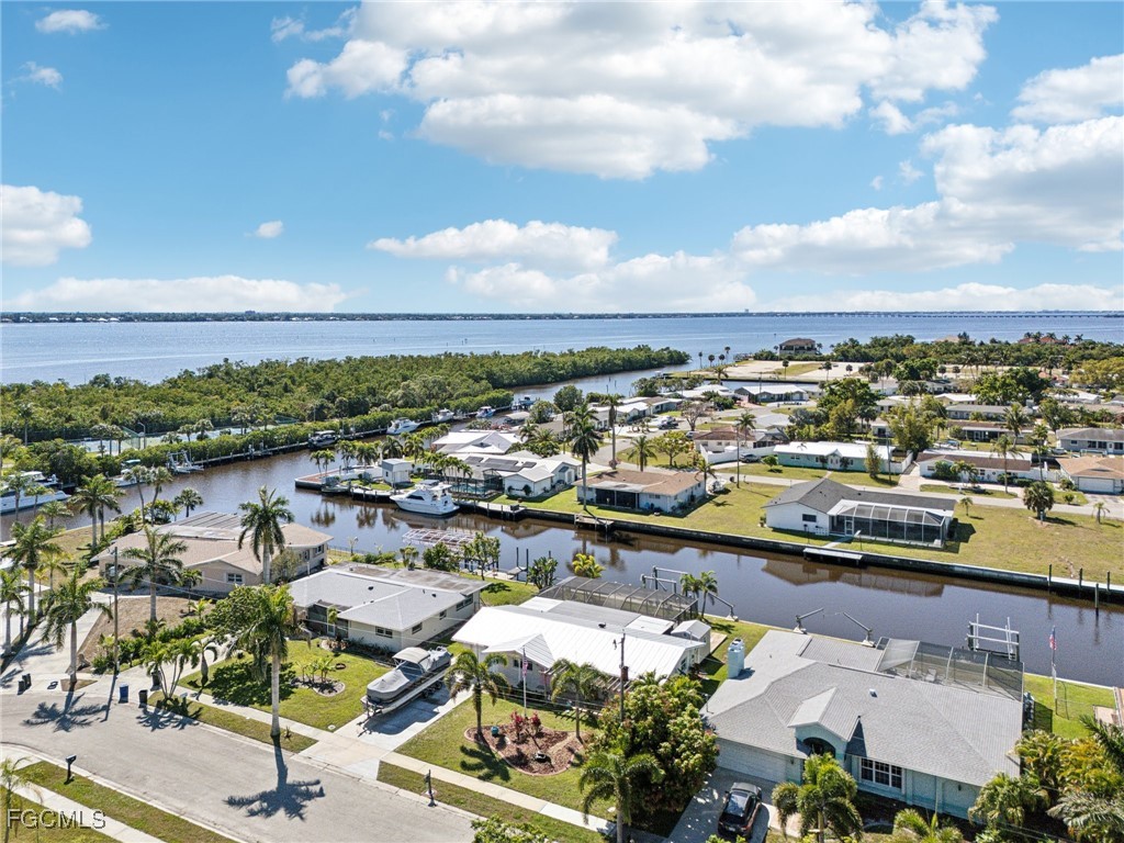 1691 Lakeside Terrace North Fort Myers FL 33903 2026000918 image50