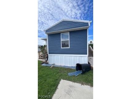 16917 Captains Drive Bokeelia FL 33922 2025003694 image1