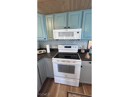 16917 Captains Drive Bokeelia FL 33922 2025003694 image10