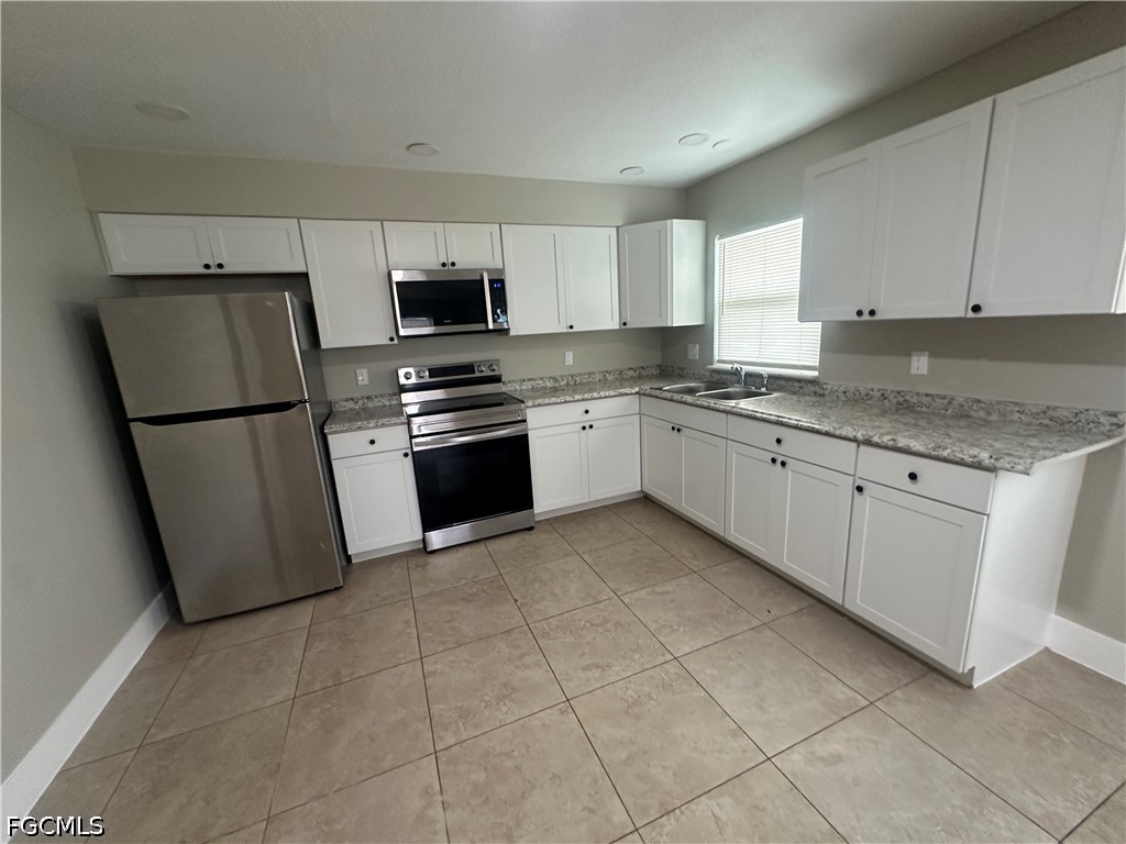 16920 Carmen Avenue Fort Myers FL 33908 2025004482 image4