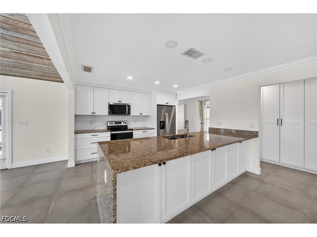 16924 Timberlakes Drive Fort Myers FL 33908 2026022666 image13