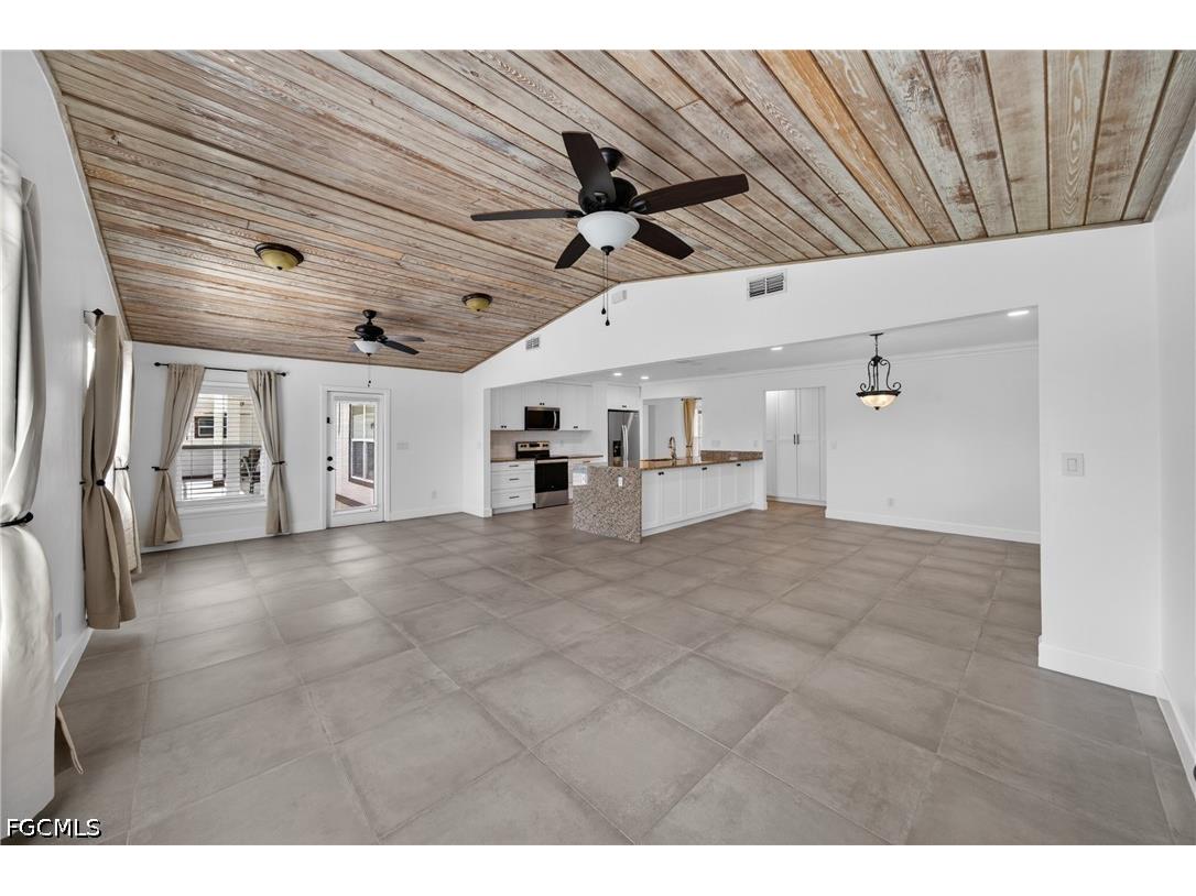 16924 Timberlakes Drive Fort Myers FL 33908 2026022666 image14