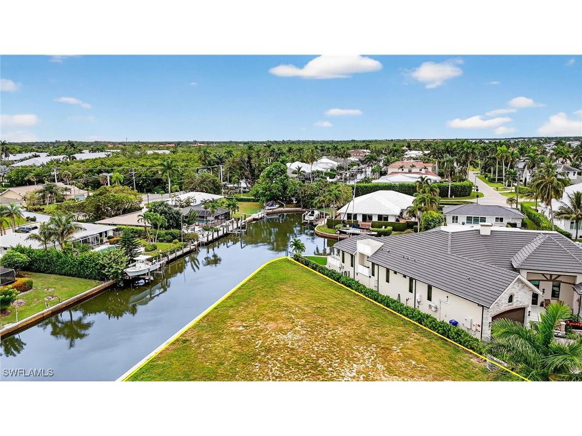 1693 Bonita Court Naples FL 34102 226005541 image11