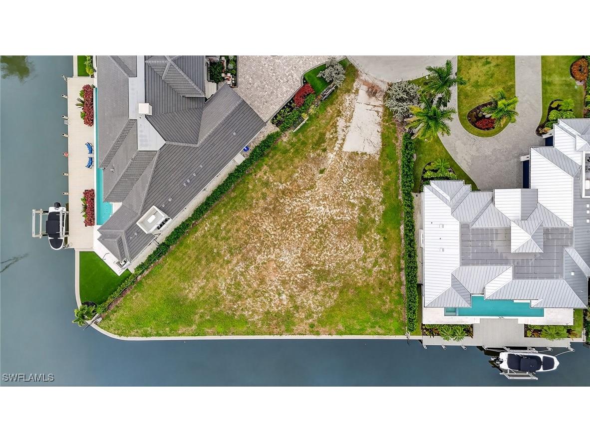 1693 Bonita Court Naples FL 34102 226005541 image4