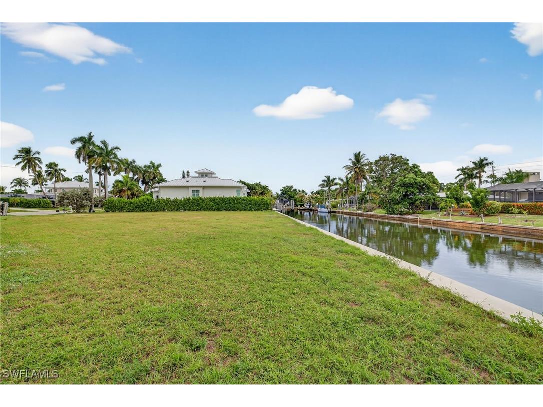 1693 Bonita Court Naples FL 34102 226005541 image5