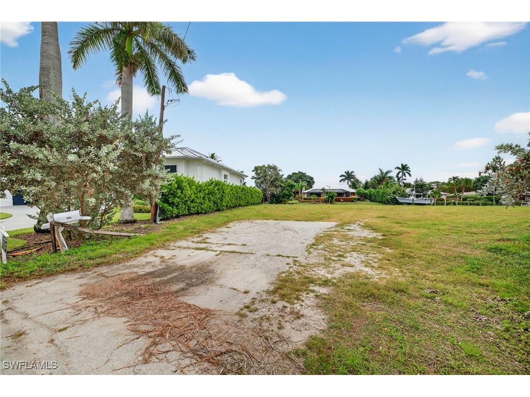 1693 Bonita Court Naples FL 34102 226005541 image7