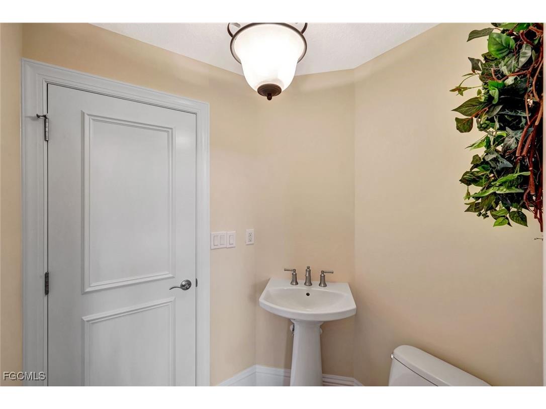 16937 Timberlakes Drive Fort Myers FL 33908 2025020764 image15