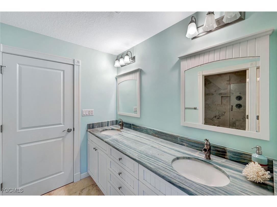 16937 Timberlakes Drive Fort Myers FL 33908 2025020764 image28