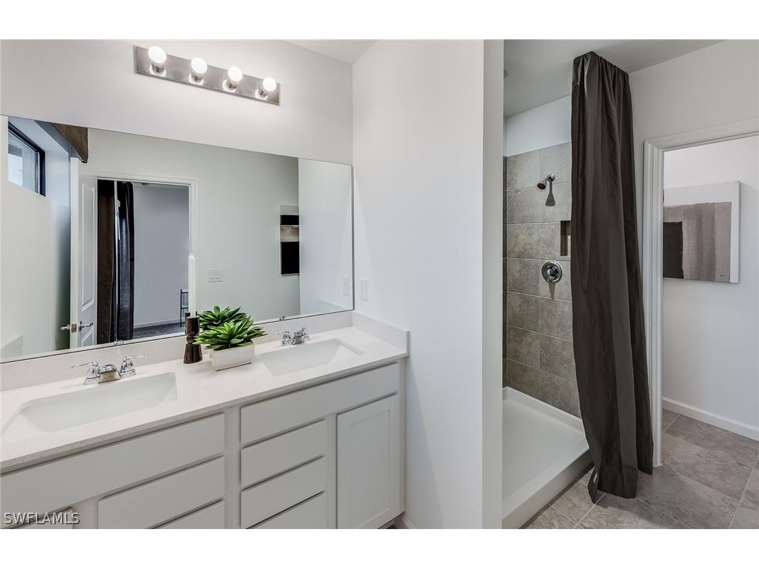 1694 Lake Jessup Circle Cape Coral FL 33909 226006653 image8