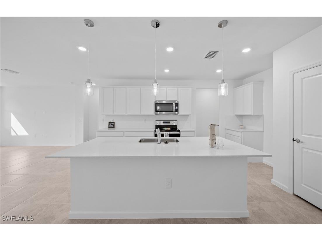 1695 Lake Jessup Circle Cape Coral FL 33909 226001982 image4