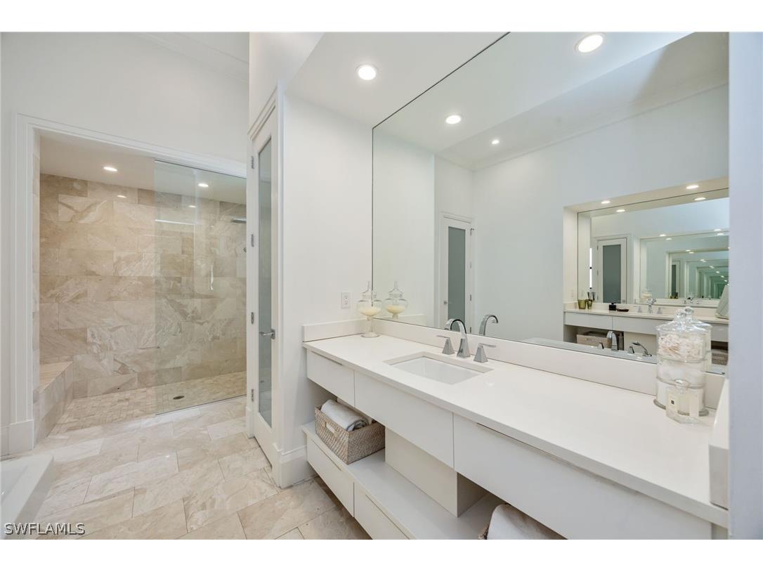 16952 Fairgrove Way Naples FL 34110 226011603 image20