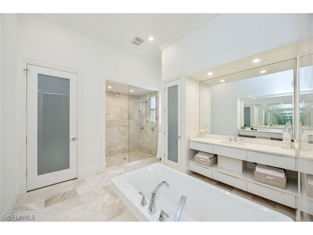 16952 Fairgrove Way Naples FL 34110 226011603 image22