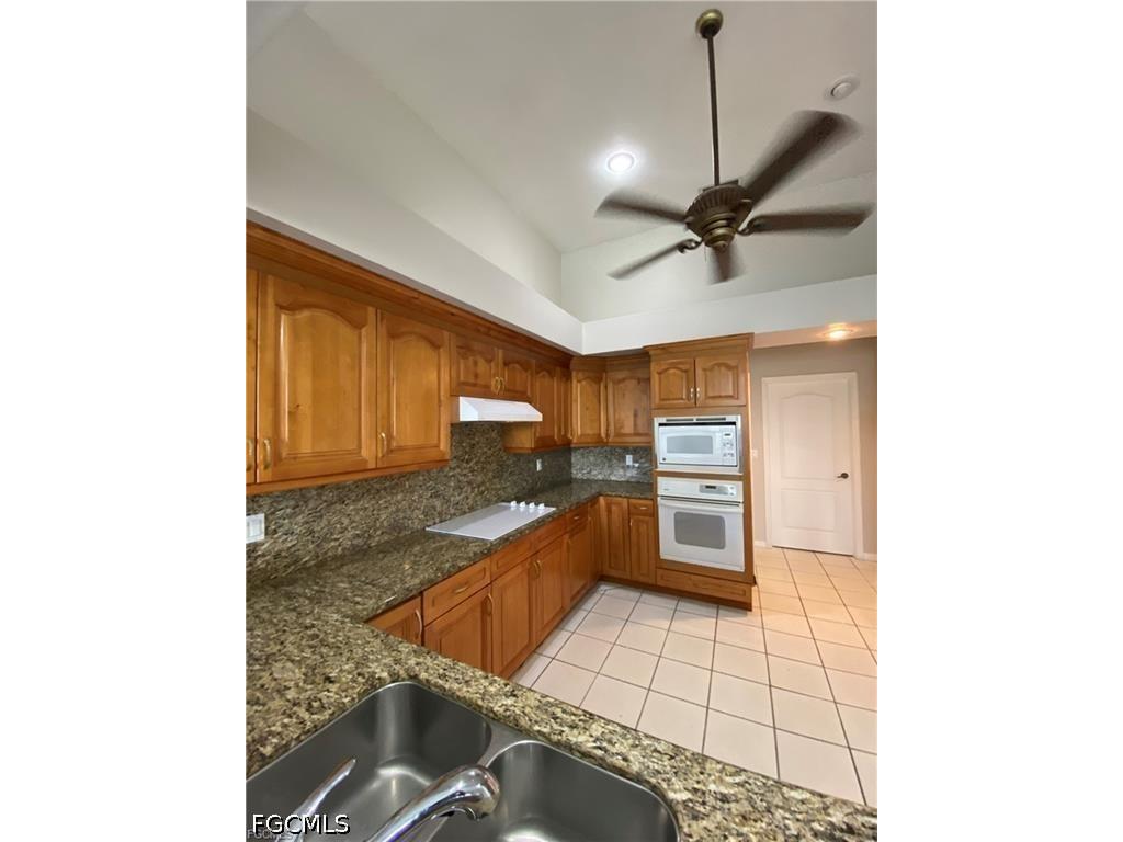 16971 Timberlakes Drive Fort Myers FL 33908 2026029379 image8
