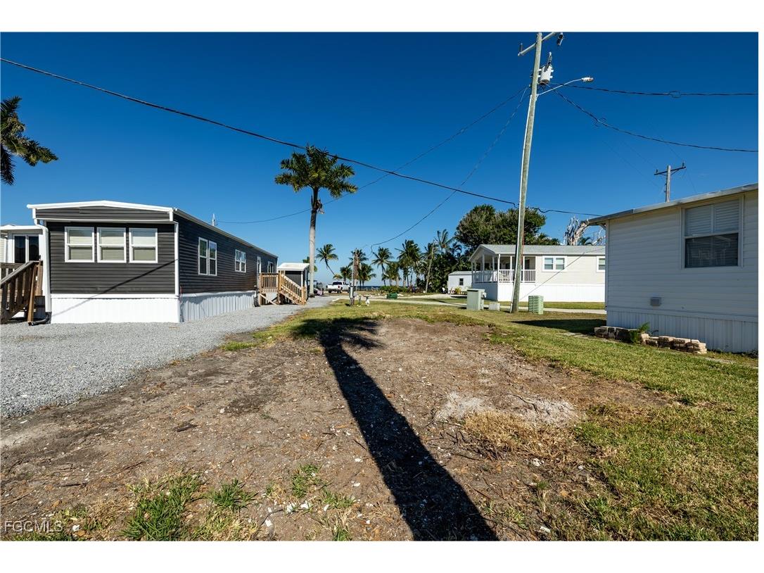 16978 Captains Drive Bokeelia FL 33922 2025017721 image1