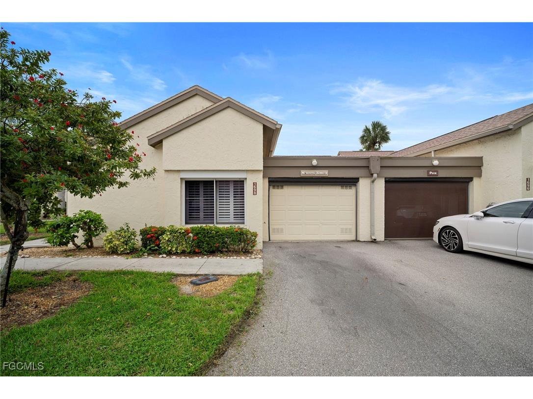 1698 Bent Tree Circle Fort Myers FL 33907 2025011176 image1