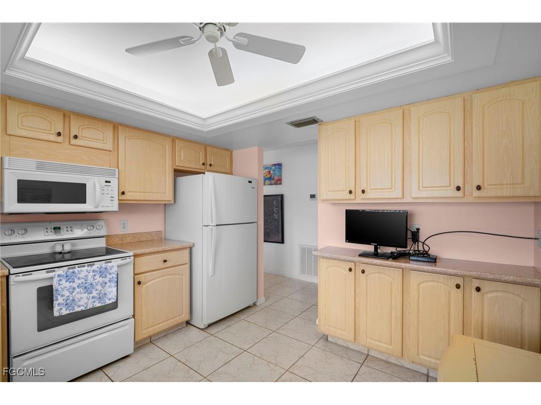 1698 Bent Tree Circle Fort Myers FL 33907 2025011176 image17