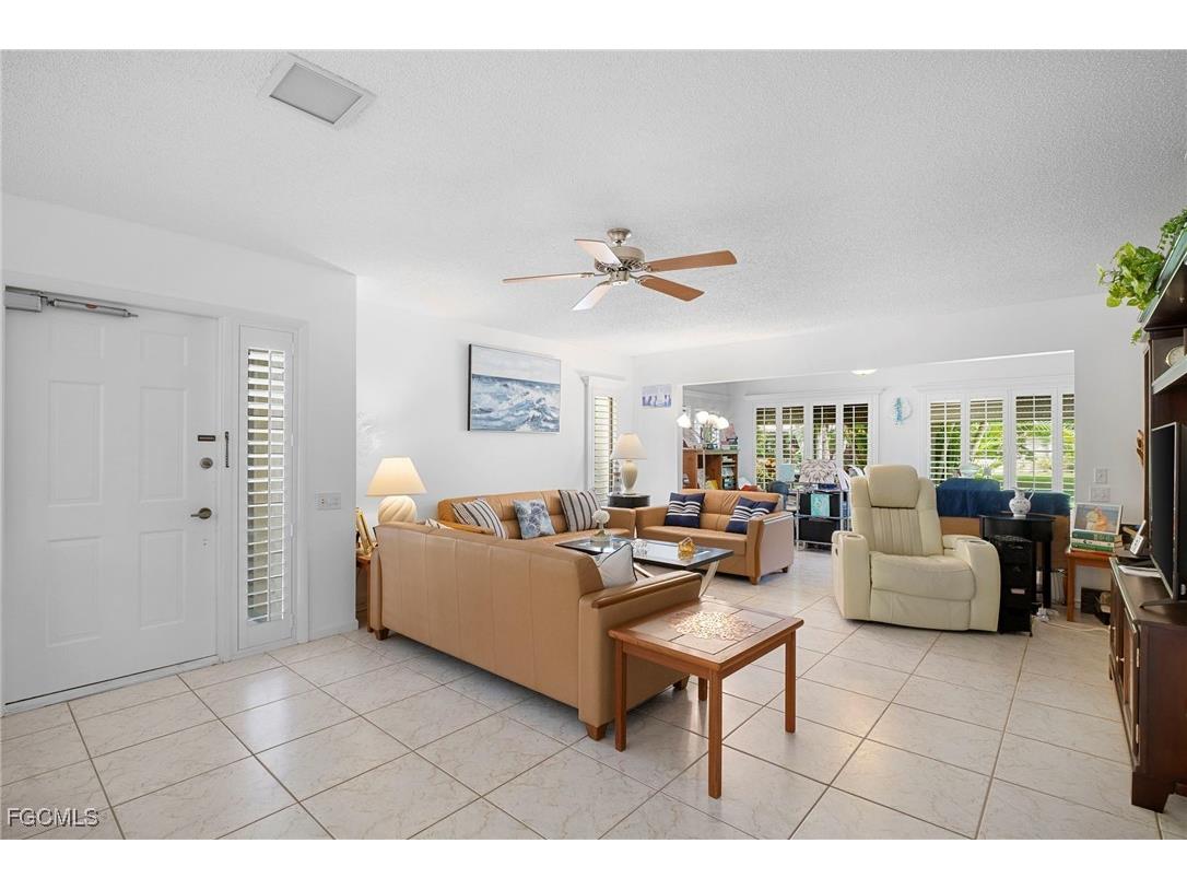 1698 Bent Tree Circle Fort Myers FL 33907 2025011176 image7