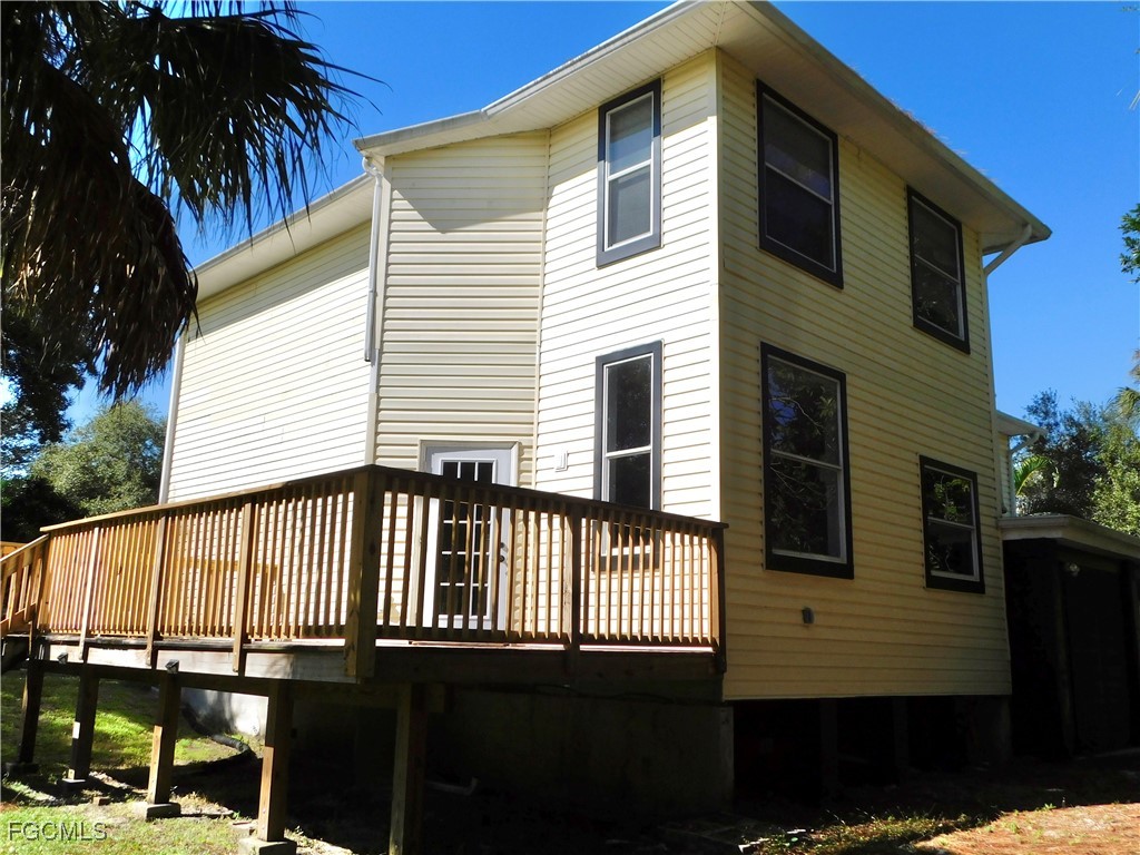 16990 Laurelin Court North Fort Myers FL 33917 2025014289 image2