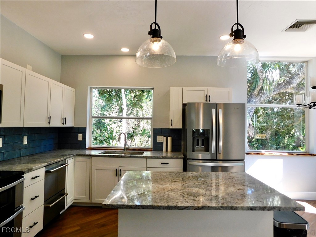 16990 Laurelin Court North Fort Myers FL 33917 2025014289 image3