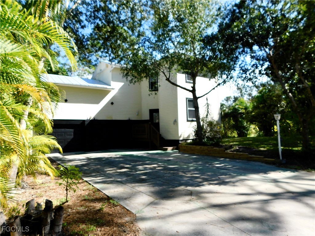 16990 Laurelin Court North Fort Myers FL 33917 2025014289 image37