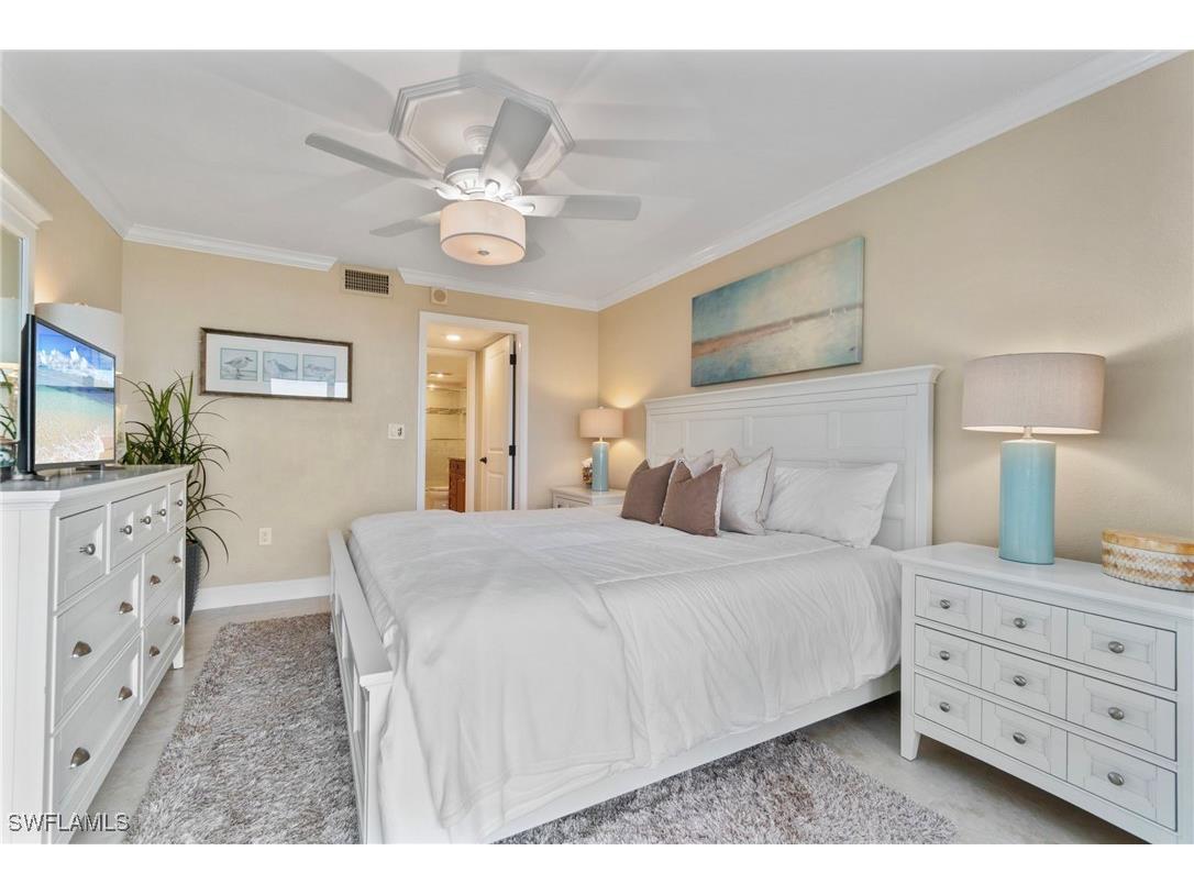 17 Bluebill Avenue #1005 Naples FL 34108 225078613 image22
