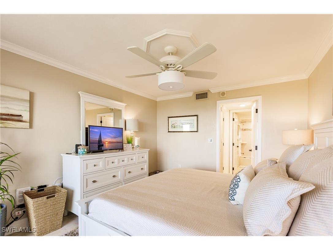 17 Bluebill Avenue #1005R Naples FL 34108 225046497 image9