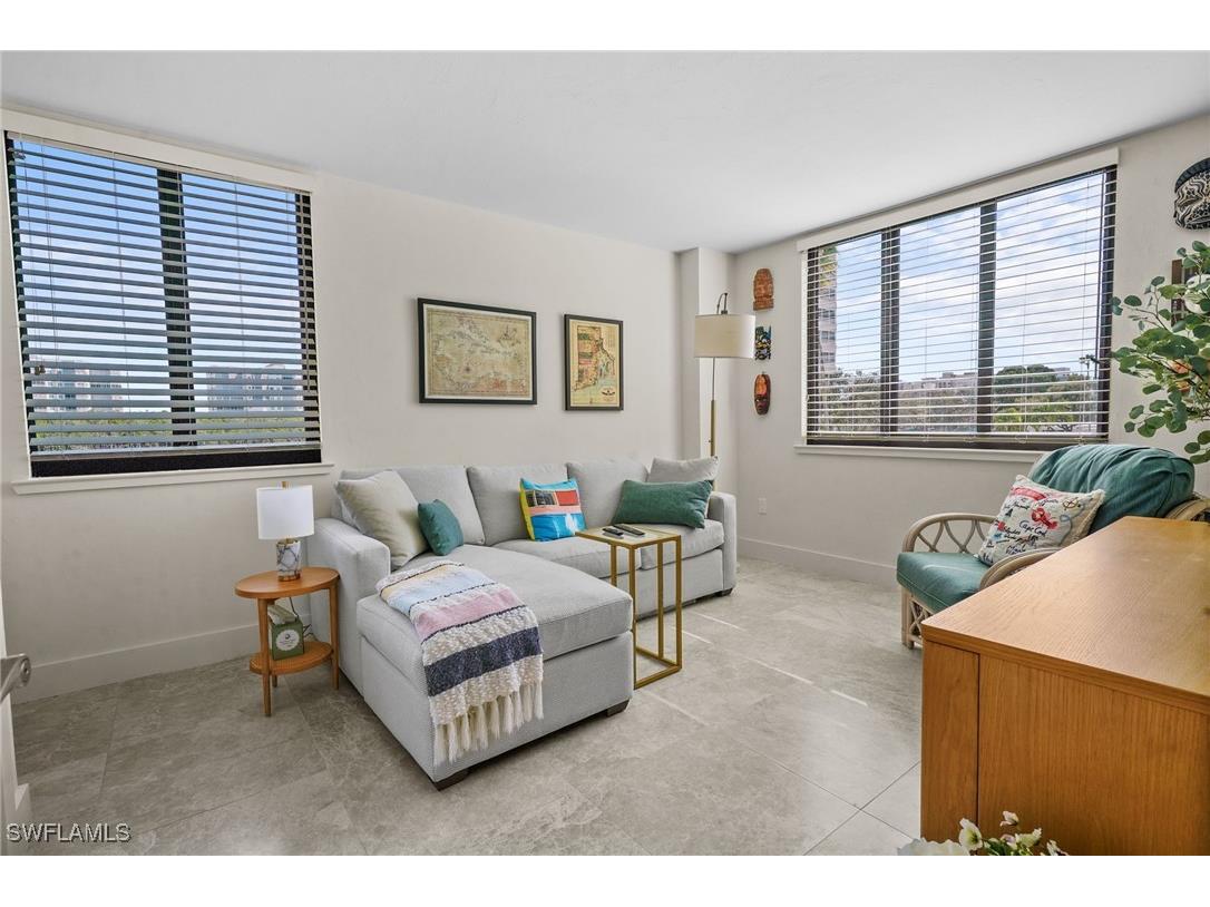 17 Bluebill Avenue #101 Naples FL 34108 225076823 image20