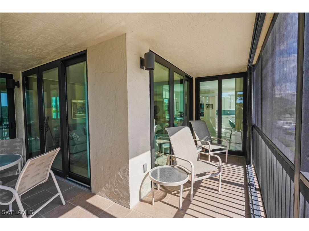 17 Bluebill Avenue #101 Naples FL 34108 225076823 image25