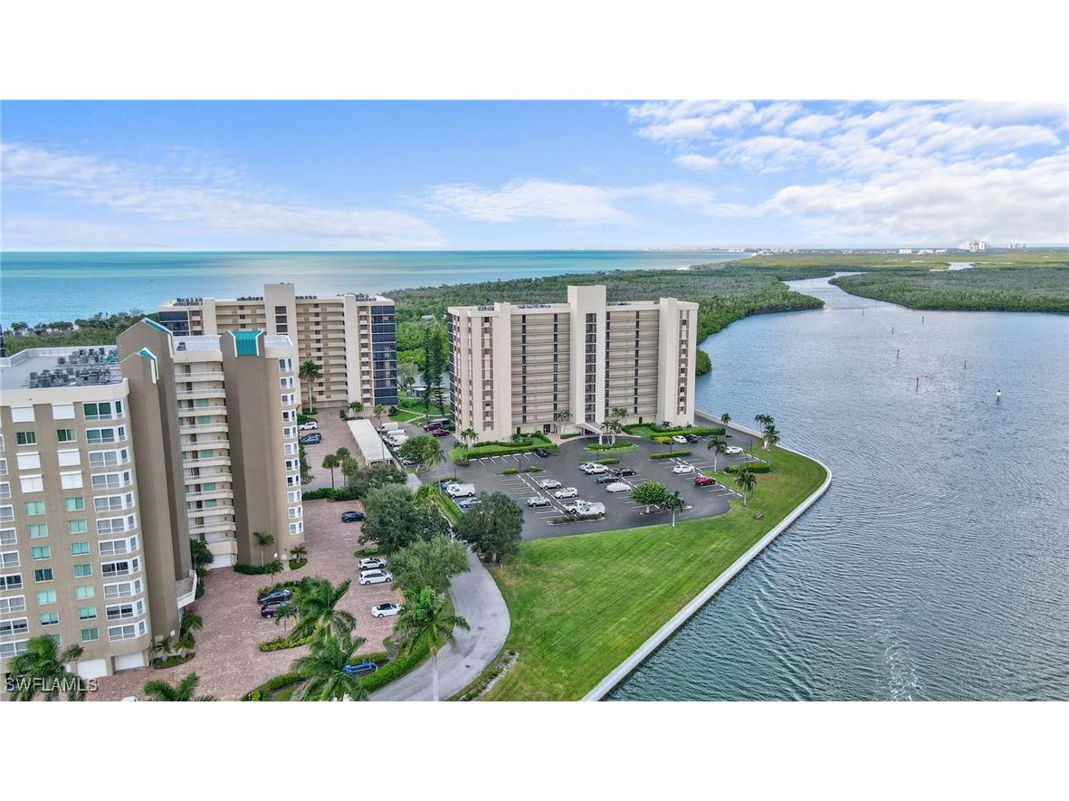 17 Bluebill Avenue #101 Naples FL 34108 225076823 image27