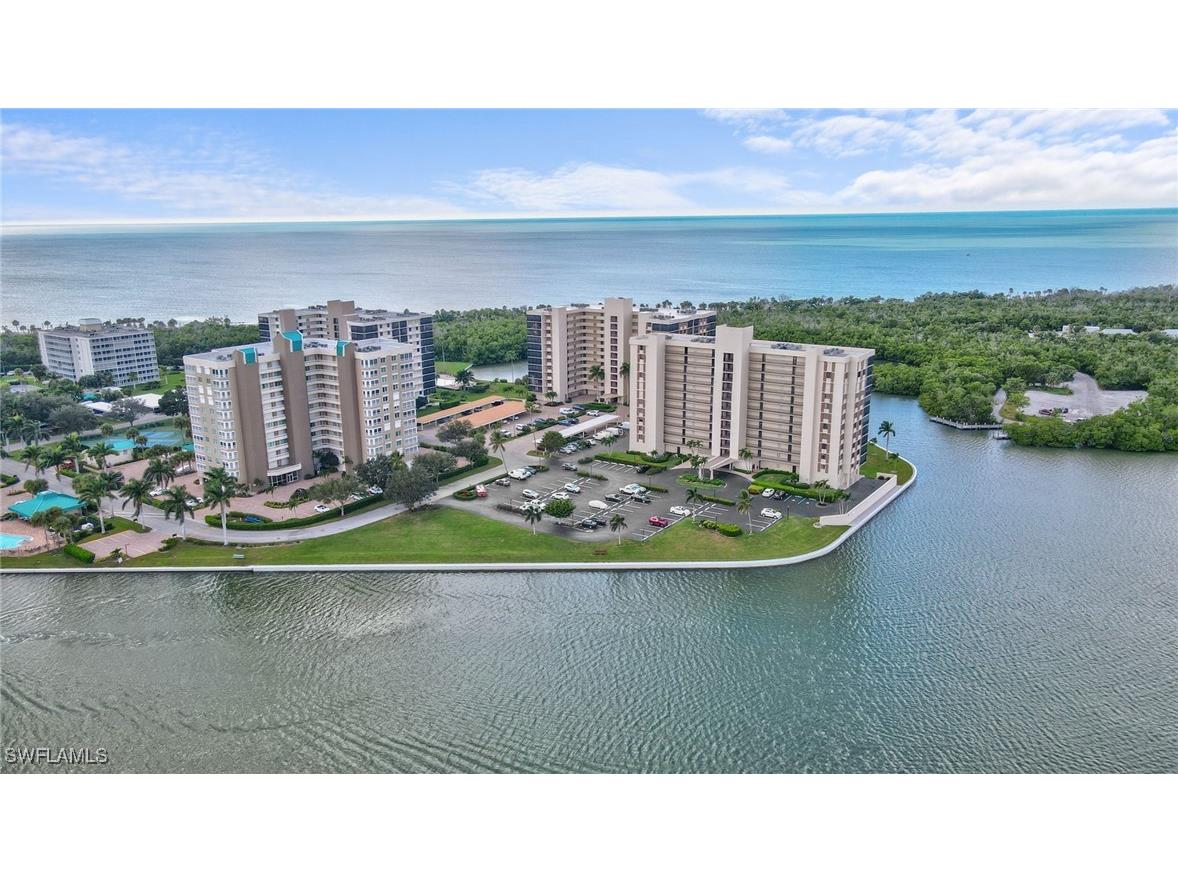 17 Bluebill Avenue #101 Naples FL 34108 225076823 image28