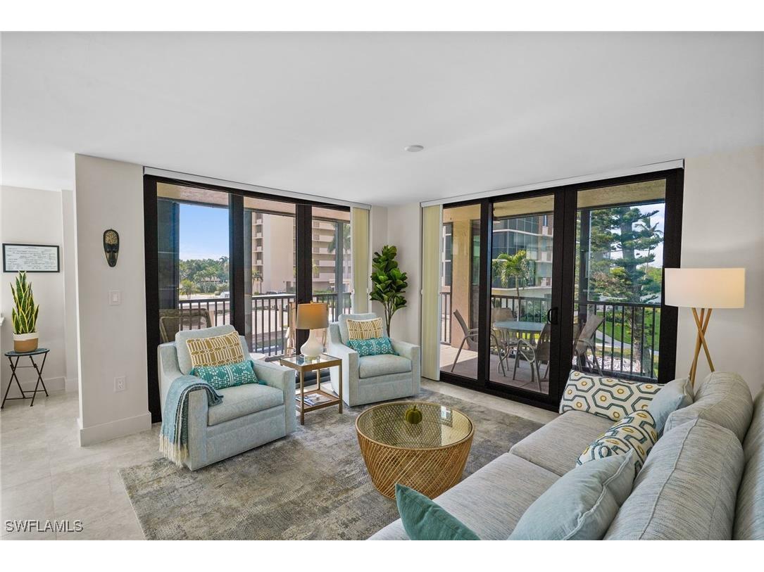 17 Bluebill Avenue #101 Naples FL 34108 225076823 image4