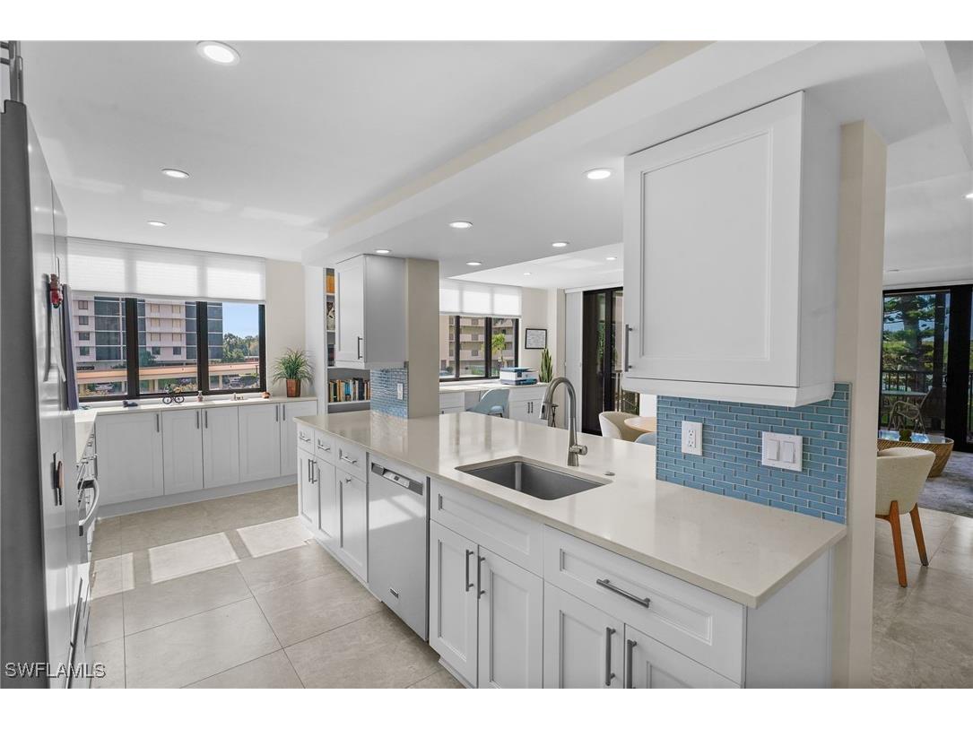 17 Bluebill Avenue #101 Naples FL 34108 225076823 image5