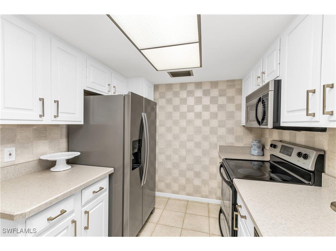 17 Bluebill Avenue #702 Naples FL 34108 225077175 image13