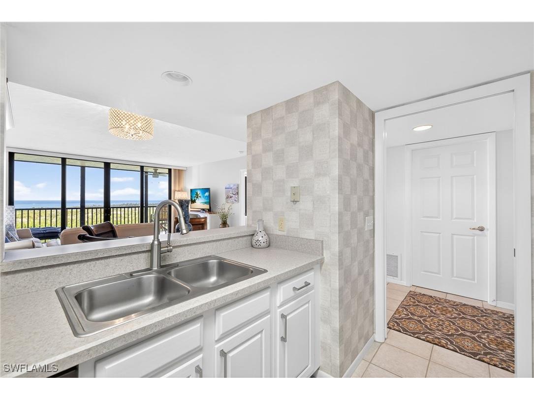 17 Bluebill Avenue #702 Naples FL 34108 225085006 image6