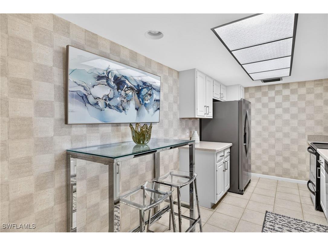 17 Bluebill Avenue #702 Naples FL 34108 225085006 image8