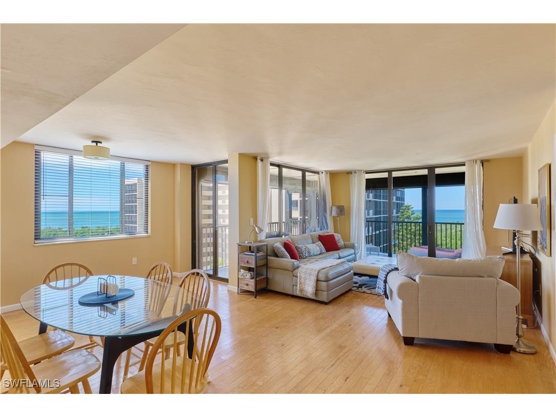 17 Bluebill Avenue #901 Naples FL 34108 225052460 image1