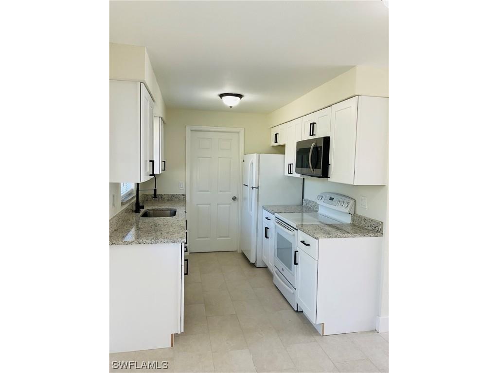 17 Castlebar Circle Fort Myers FL 33905 223081846 image1