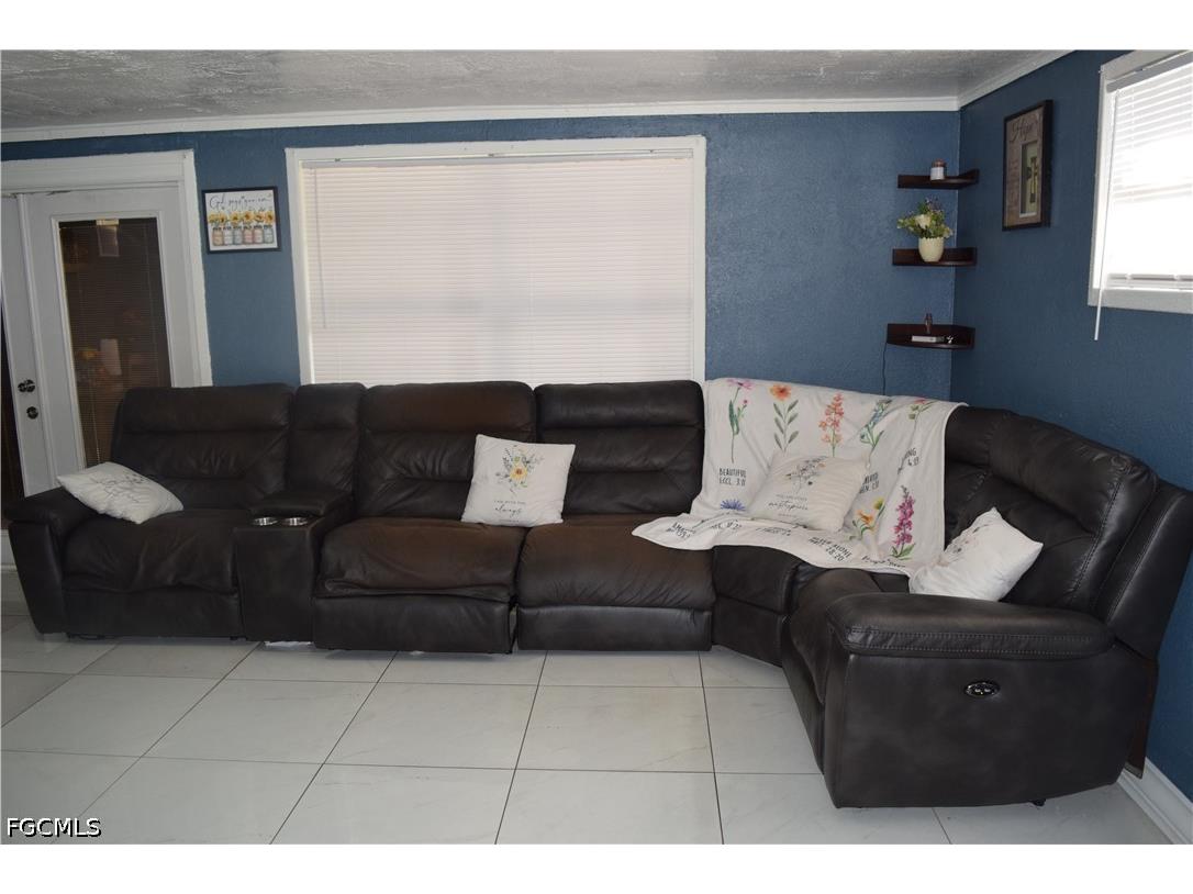 17 Colorado Road Lehigh Acres FL 33936 2026019560 image3