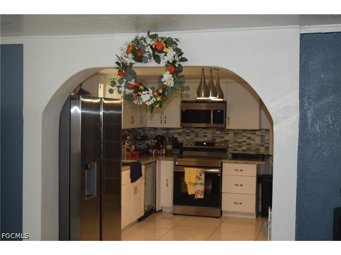 17 Colorado Road Lehigh Acres FL 33936 2026019560 image5