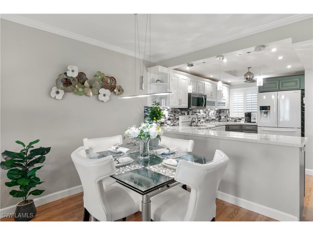 17 High Point Circle N #206 Naples FL 34103 225028130 image1