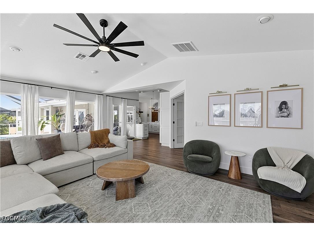 17 SE 15th Avenue Cape Coral FL 33990 2026028681 image12
