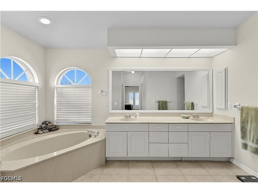 17 SE 15th Avenue Cape Coral FL 33990 2026028681 image14