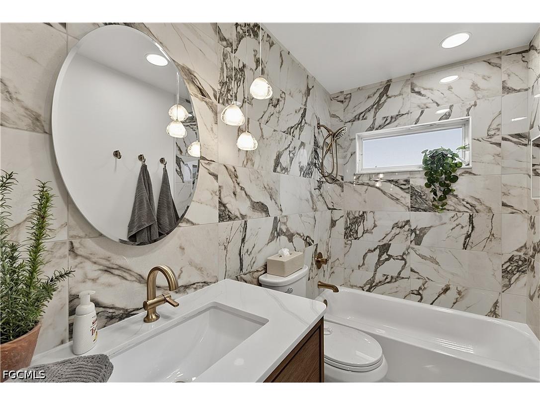 17 SE 15th Avenue Cape Coral FL 33990 2026028681 image20