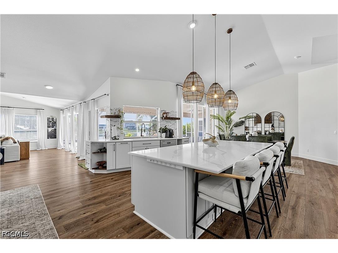 17 SE 15th Avenue Cape Coral FL 33990 2026028681 image8