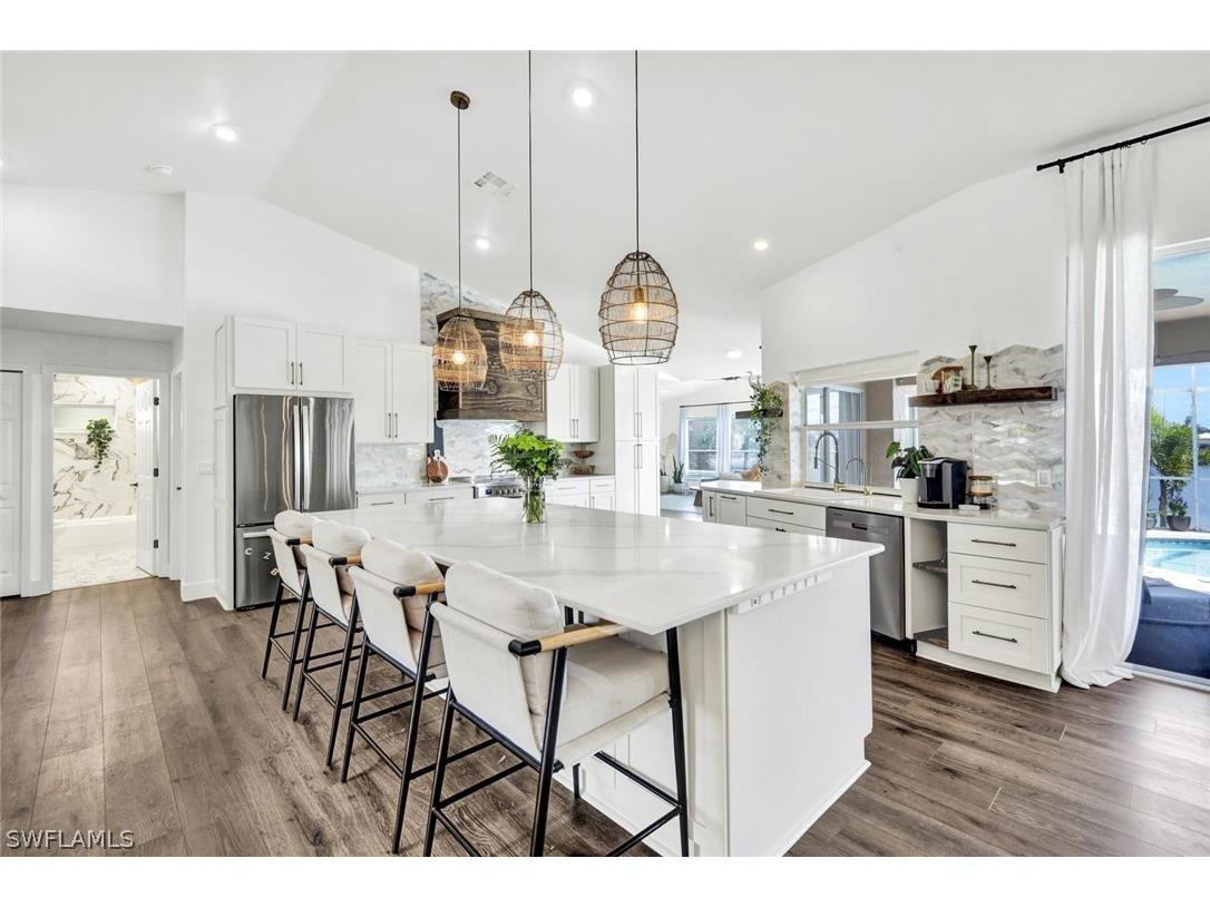 17 SE 15th Avenue Cape Coral FL 33990 226010152 image1