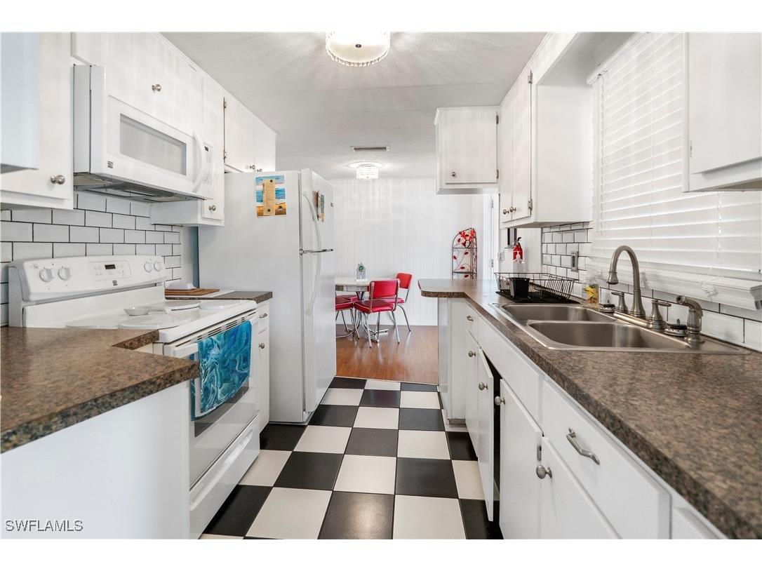 17 Saint Raphael Drive Naples FL 34112 226002332 image14