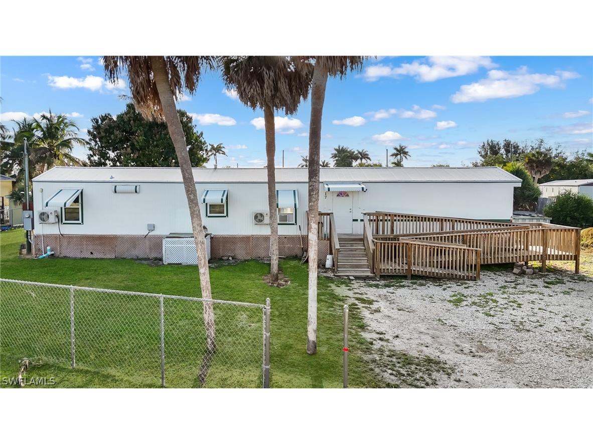 17 Spoonbill Avenue Everglades City FL 34139 226009484 image4