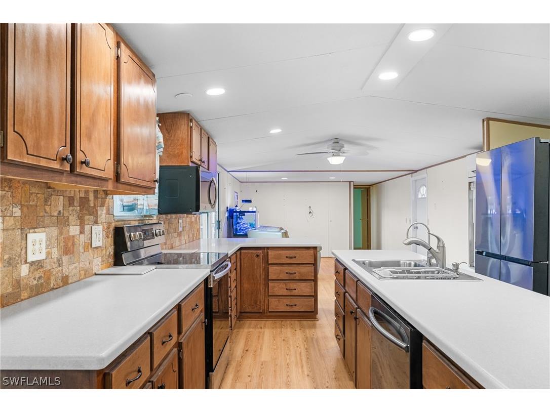 17 Spoonbill Avenue Everglades City FL 34139 226009484 image9