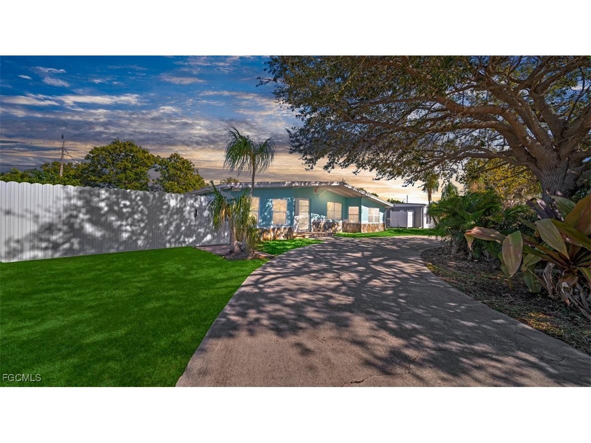 170 Poinsettia Circle NE Port Charlotte FL 33952 2026003288 image2