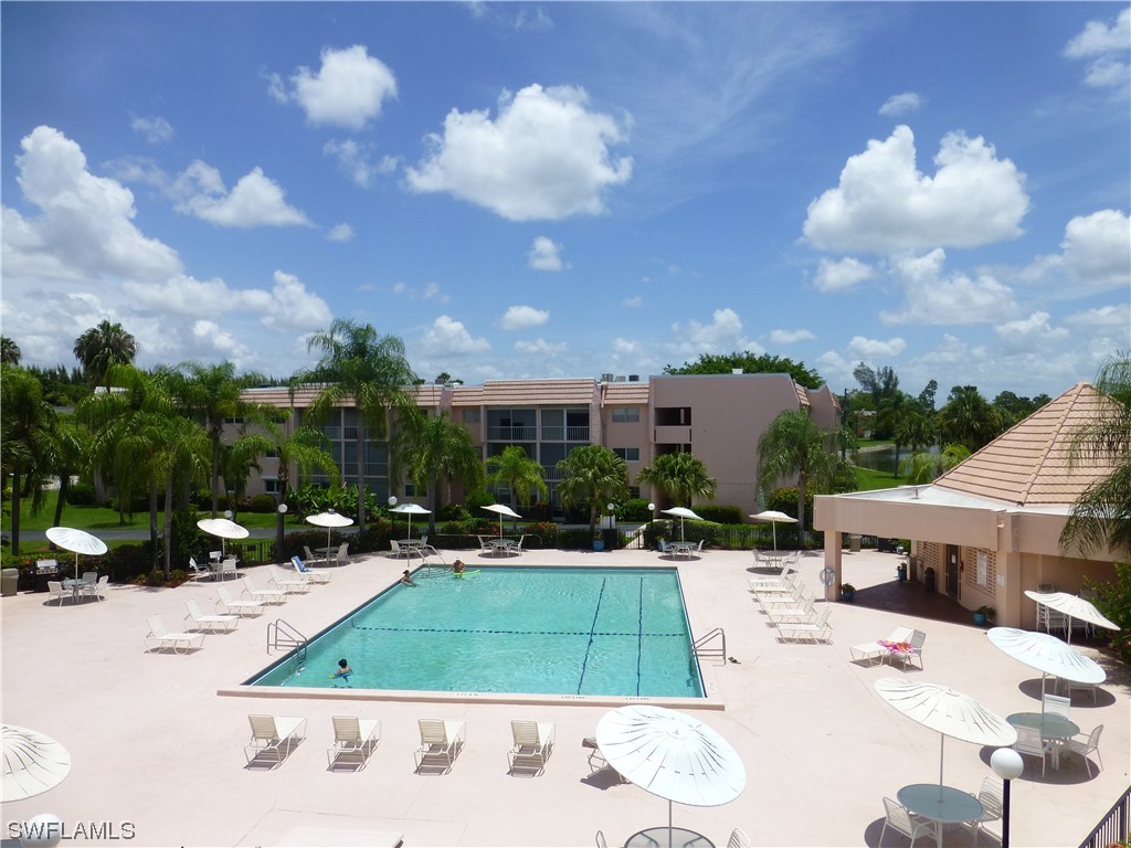 170 Turtle Lake Court #101 Naples FL 34105 224005482 image1